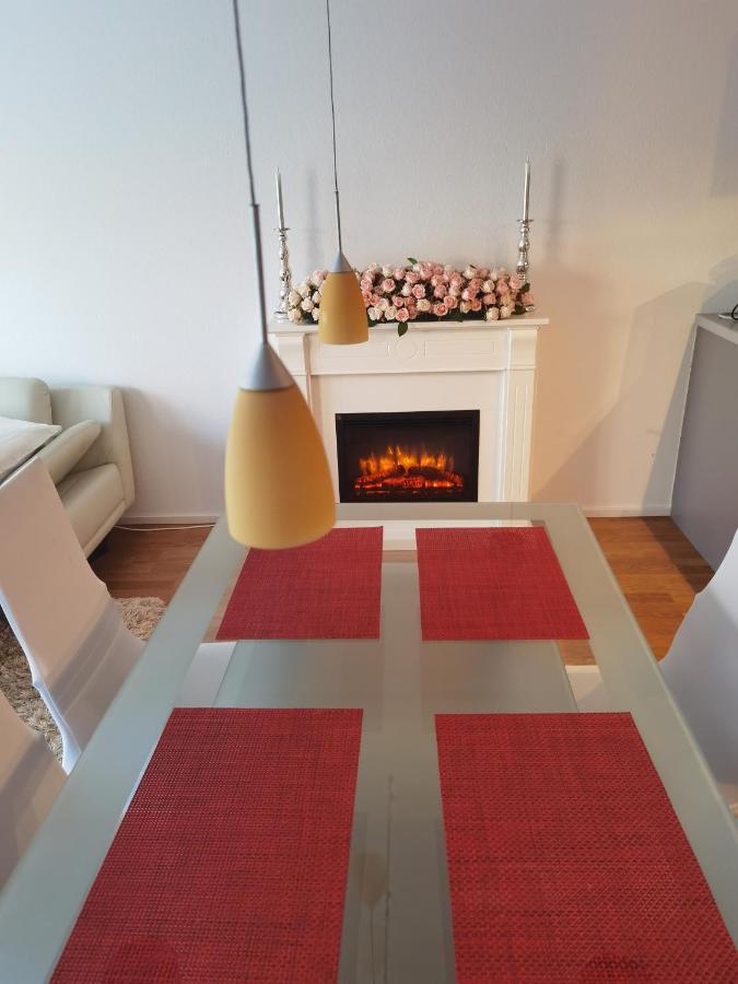 וינה Modernes Studio-Apartment Nahe Zentrum Mit Garagenplatz מראה חיצוני תמונה