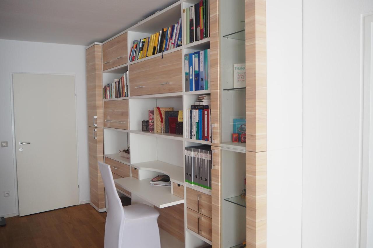 וינה Modernes Studio-Apartment Nahe Zentrum Mit Garagenplatz מראה חיצוני תמונה